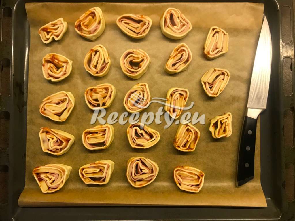Listové roládky s konopným semínkem Velikonoční recepty